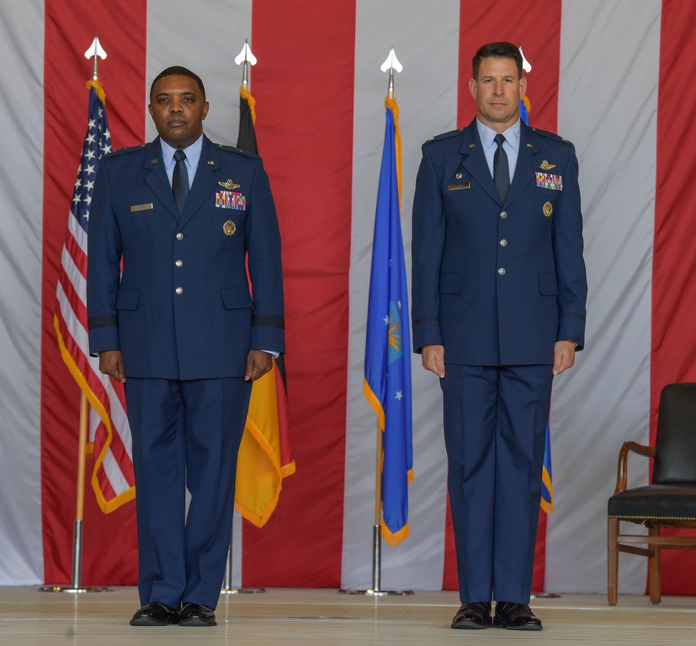 86 OG receives new commander