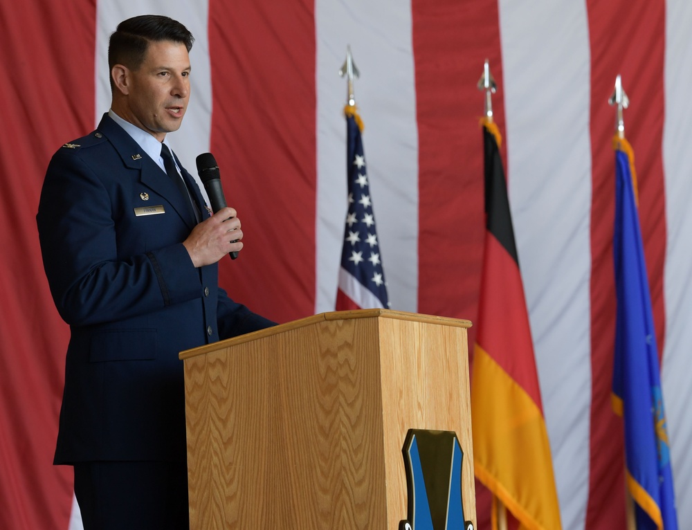 86 OG receives new commander