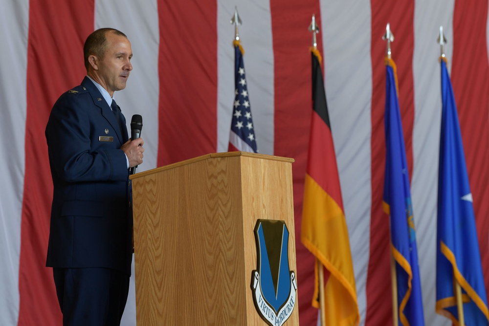 86 OG receives new commander