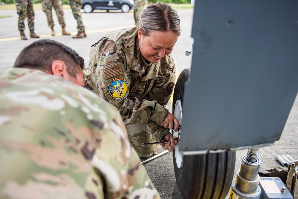 Maintainers at work at Air Defender 2023