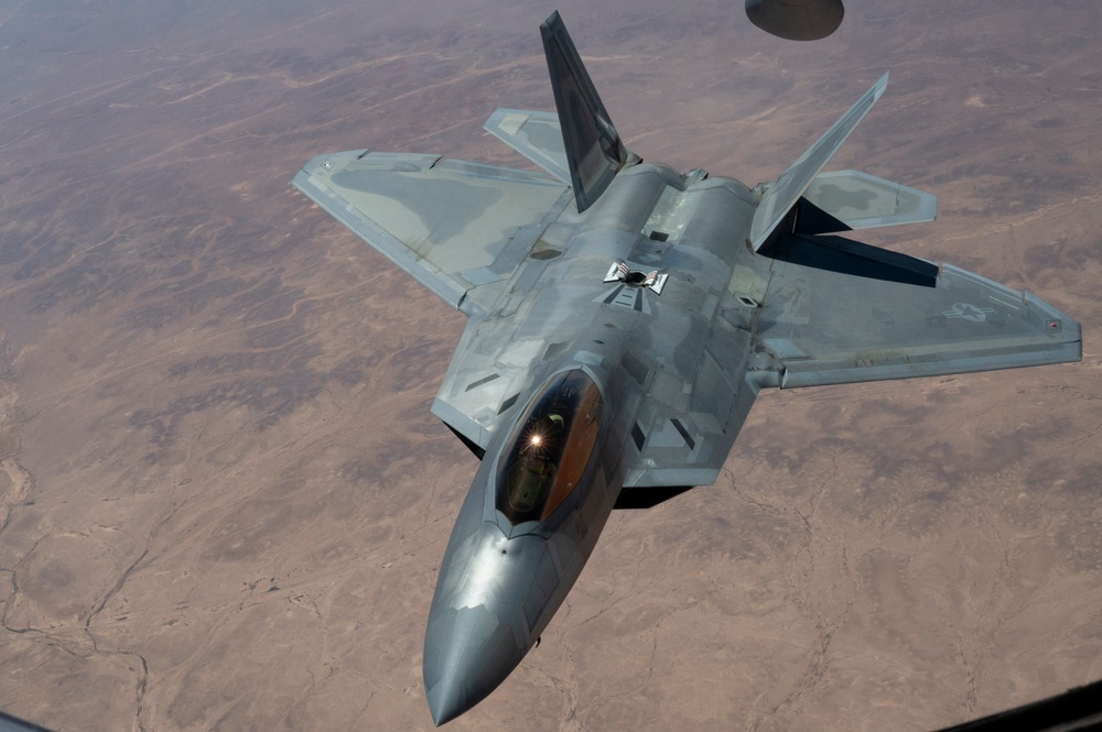 912th EARS fuels Raptor Ops