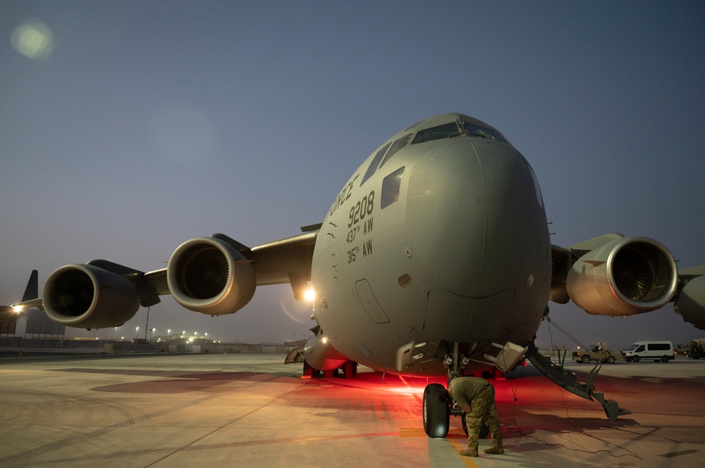 15th EAS provides airlift support