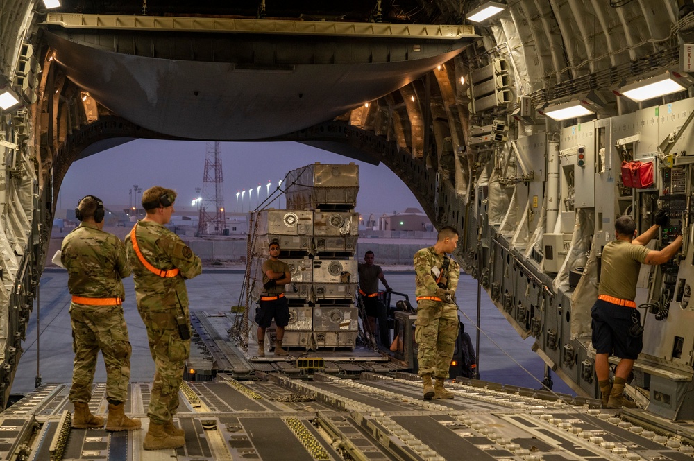 15th EAS provides airlift support