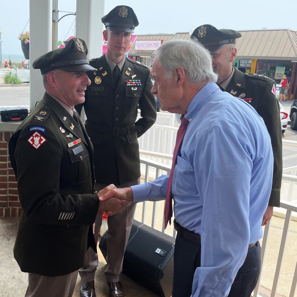 NAD commander speaks with Senator Tom Carper