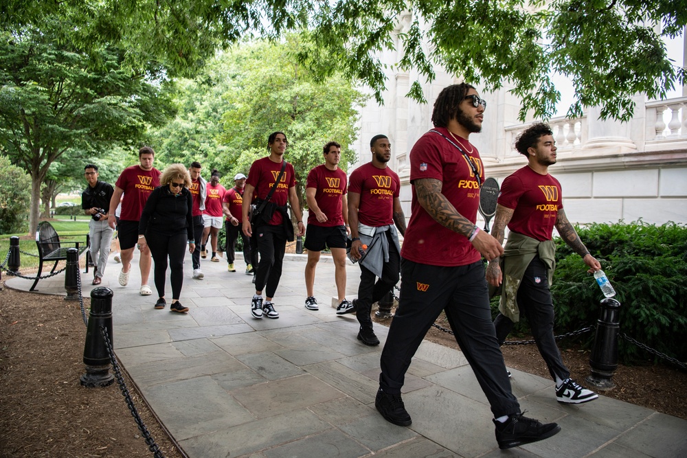Rookies and Staff from the Washington Commanders Visit Arlington National Cemetery