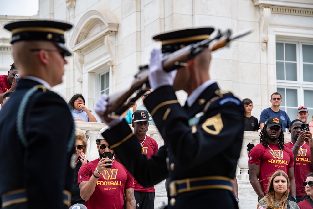 Rookies and Staff from the Washington Commanders Visit Arlington National Cemetery