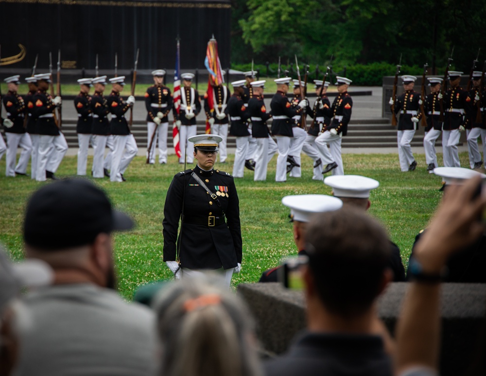 Marine Barracks Washington performs another fantastic sunset parade