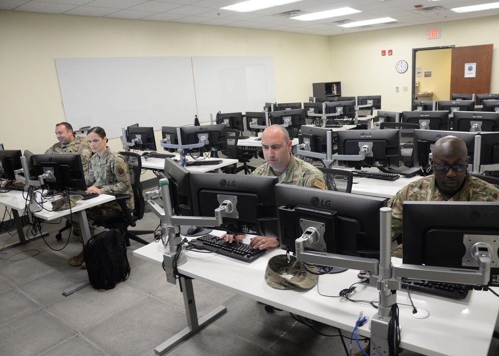 Maryland Air Guard, Estonian Partners Focus on Cyber Defense > Air