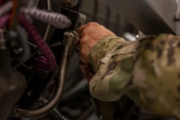 The first strike; F-35A Lightning II training engine arrives to Tyndall