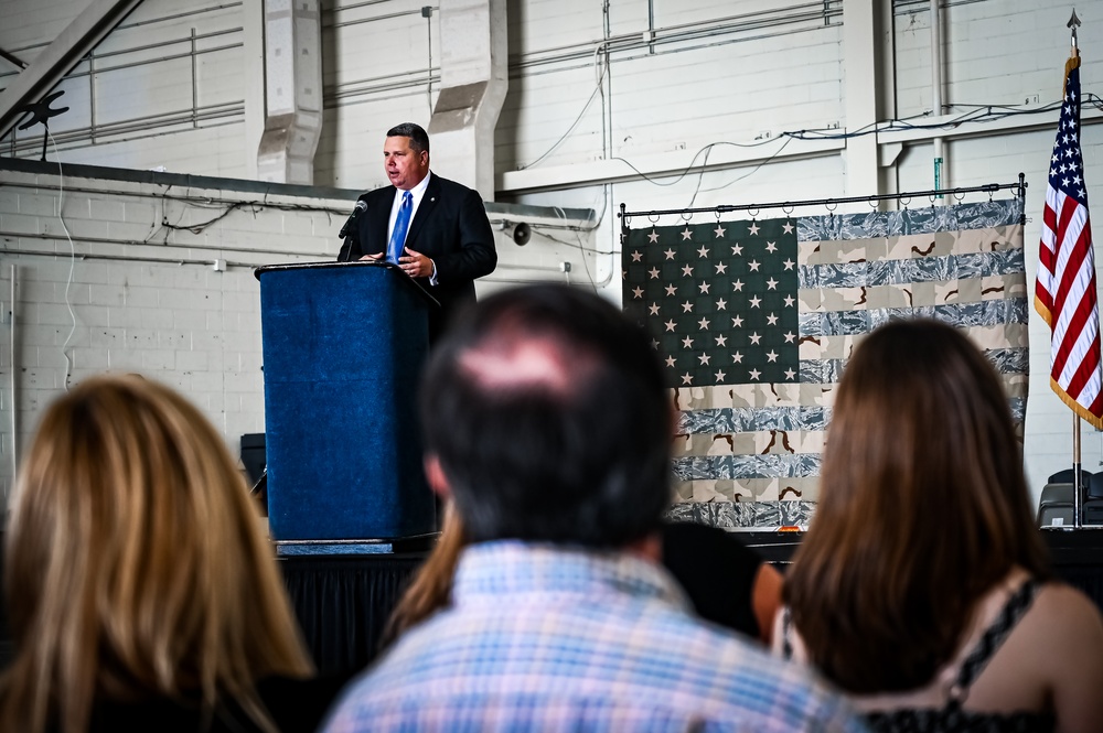 305th AMW Vice Commander Retirement Ceremony