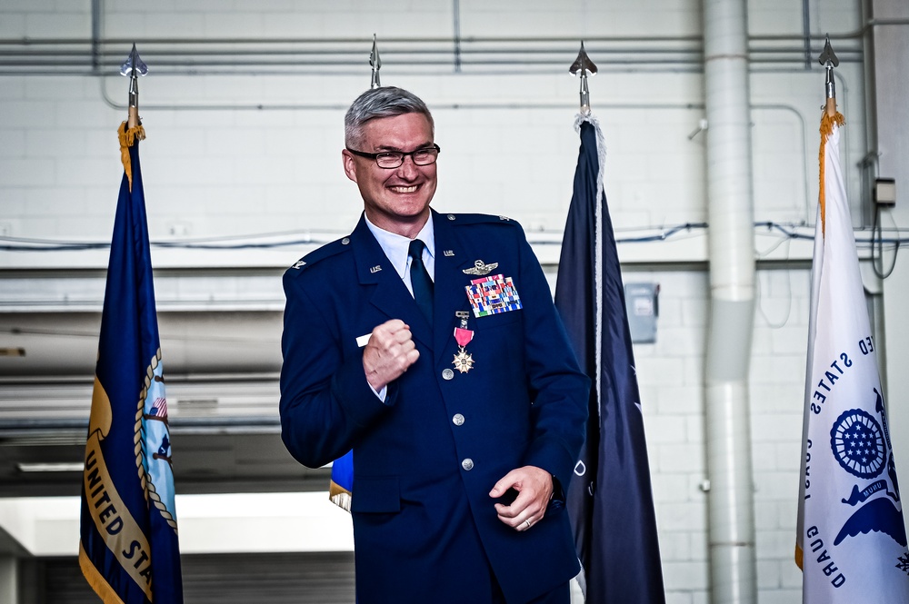 305th AMW Vice Commander Retirement Ceremony