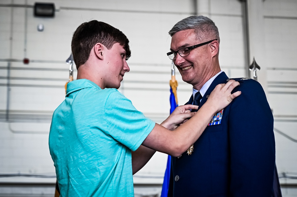 305th AMW Vice Commander Retirement Ceremony