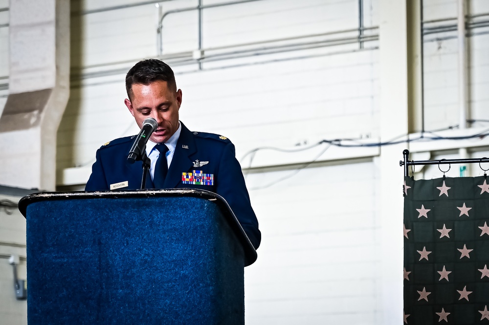 305th AMW Vice Commander Retirement Ceremony