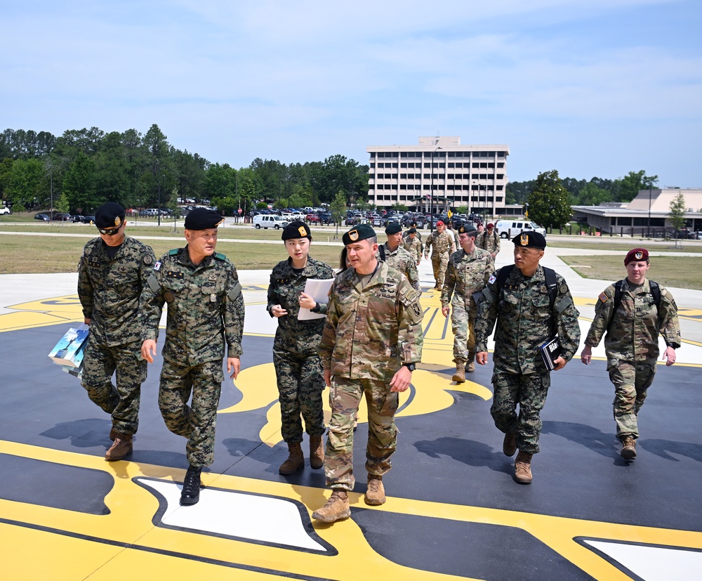 Republic of Korea Special Warfare Command Visit to USAJFKSWCS