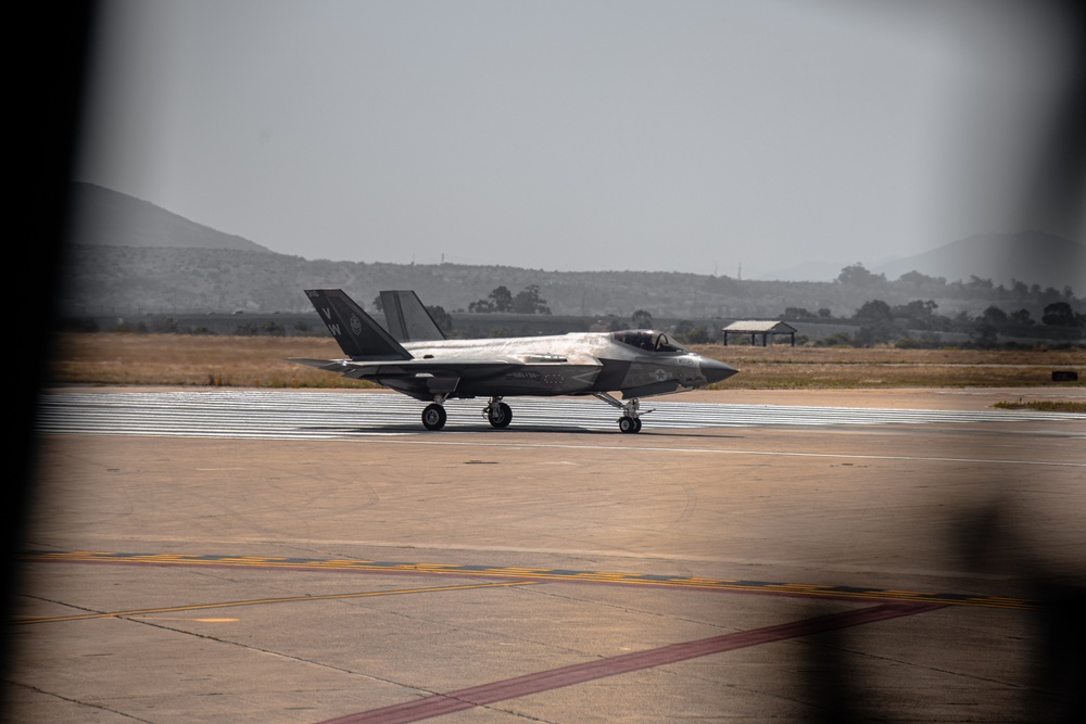 Marine F-35Cs Fly Across the Pacific