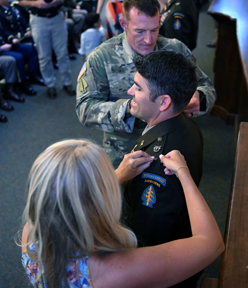 DVIDS - Images - Green Berets Graduate Warrant Officer Course [Image 7 ...