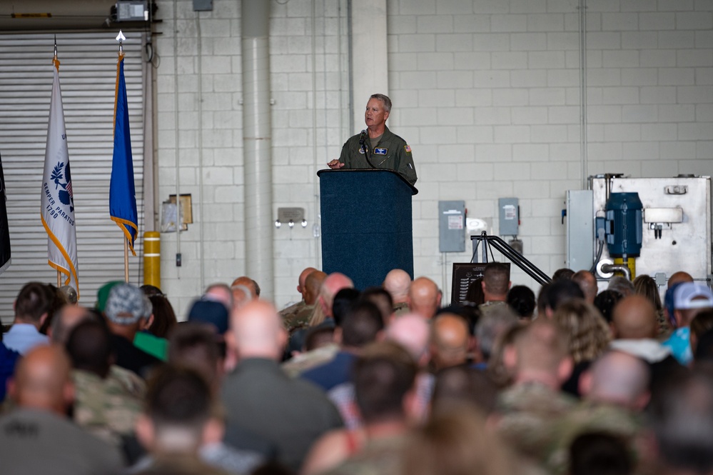 305th AMW bids last farewell to the KC-10