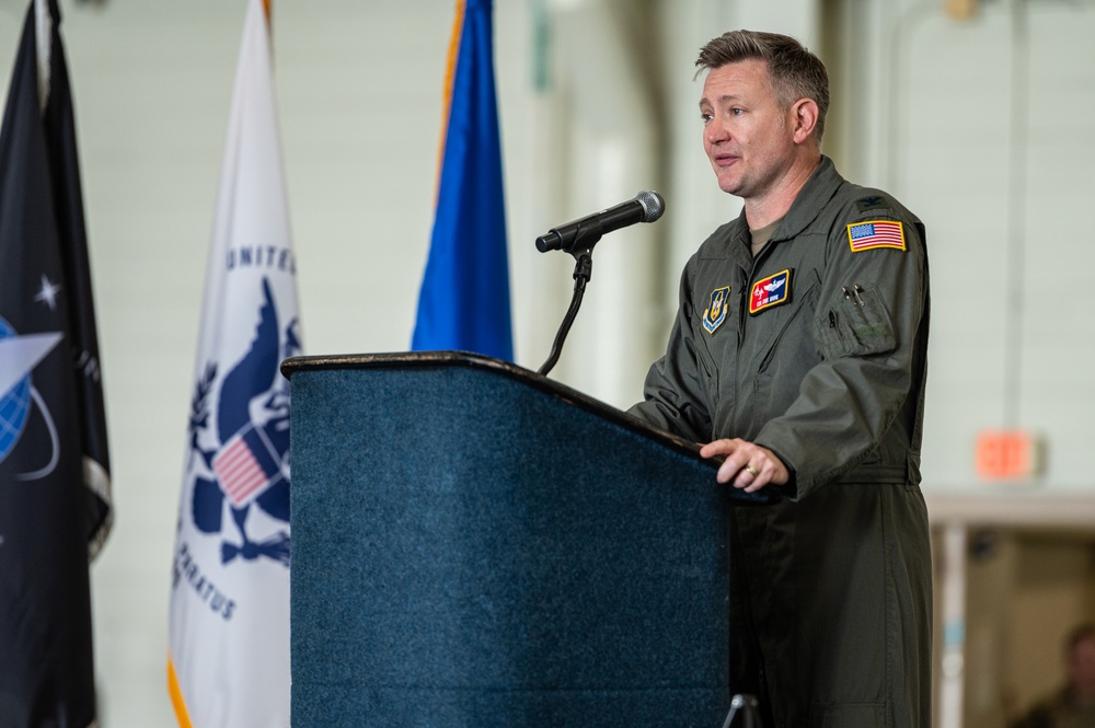 305th AMW bids last farewell to the KC-10