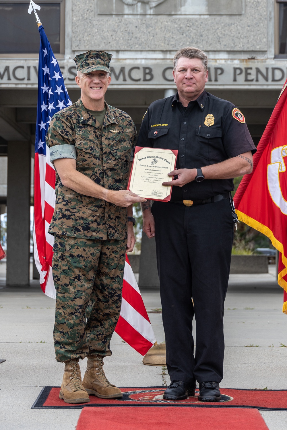 Civilians receive awards on dedicated federal service