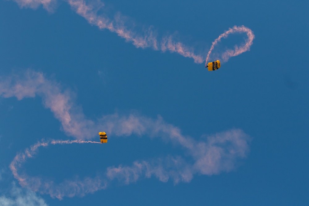 Golden Knights Jump at Mountainfest 2023