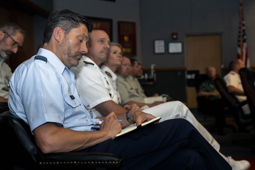 Royal Netherlands Armed Forces Senior Command and Staff College Brief