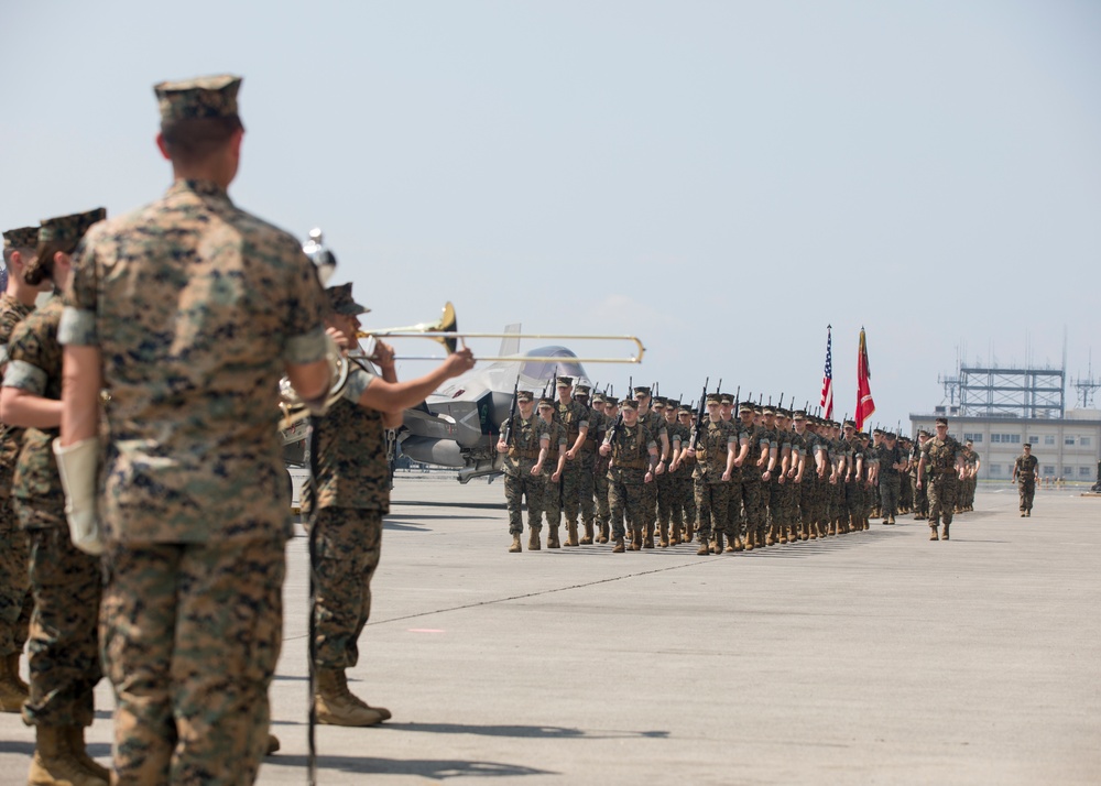 VMFA-121 Change of Command