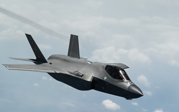 Lightning strikes with Okies