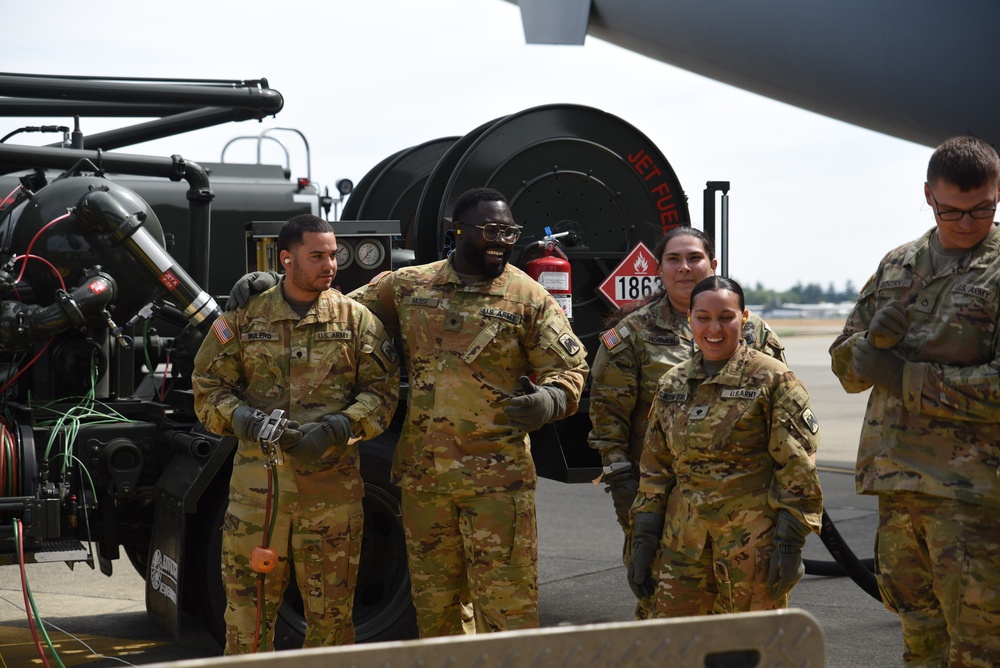 627th LRS Airmen host 16th Combat Aviation Brigade Soldiers for joint fuels mobility training