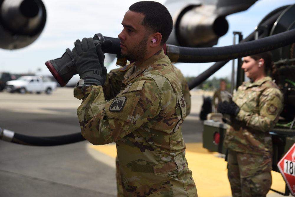 627th LRS Airmen host 16th Combat Aviation Brigade Soldiers for joint fuels mobility training