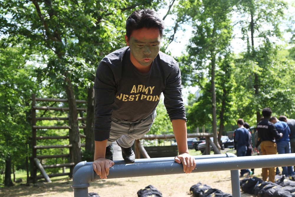 Rising high school seniors experience Military Day during second session of SLE