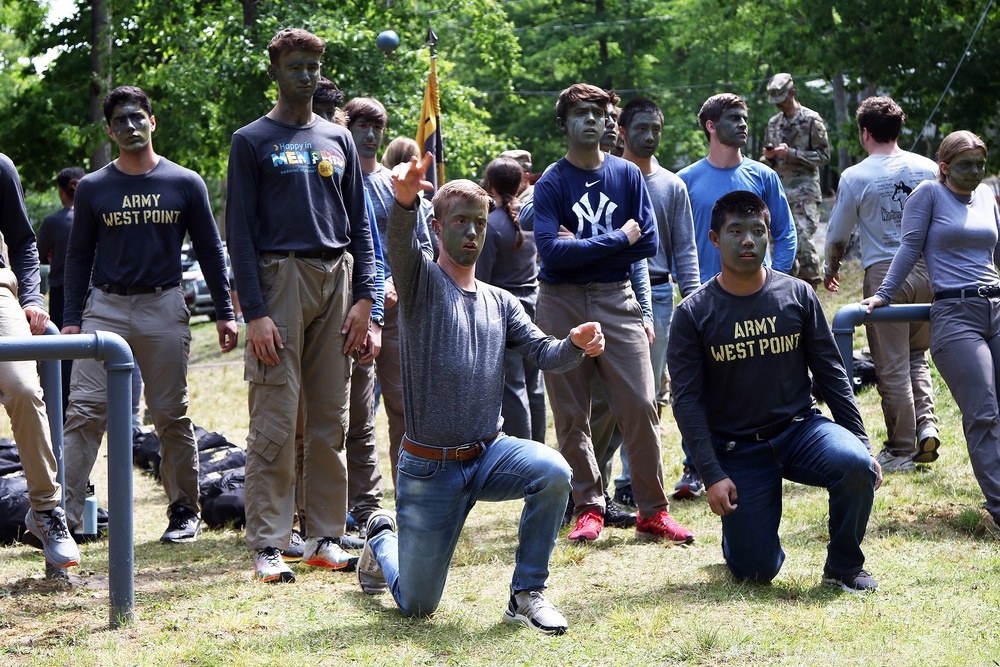 Rising high school seniors experience Military Day during second session of SLE