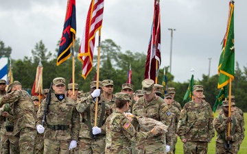 Third Division Sustainment Brigade changes command, cases colors for deployment