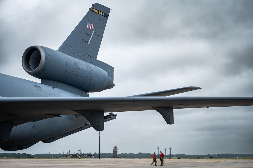 305th AMW bids last farewell to the KC-10