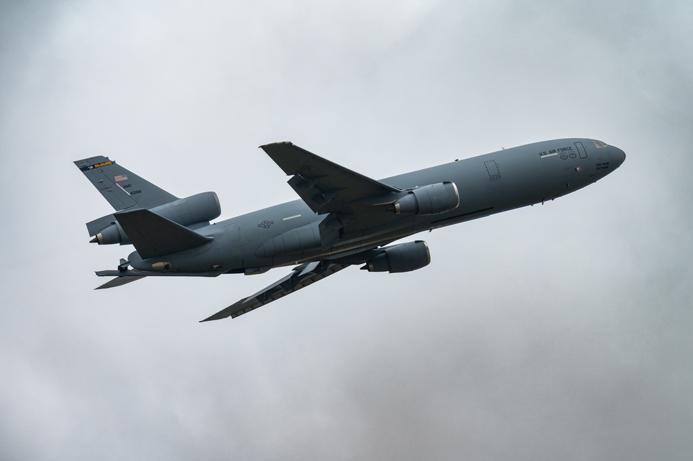 305th AMW bids last farewell to the KC-10