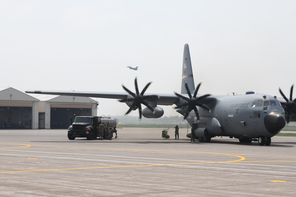 133rd Airlift Wing conducts wet-wing refueling