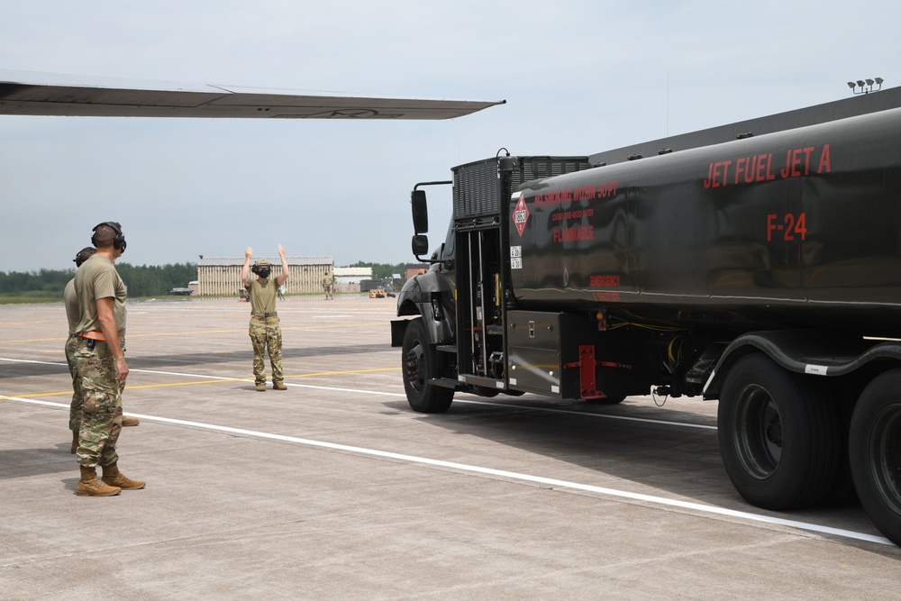 133rd Airlift Wing conducts wet-wing refueling