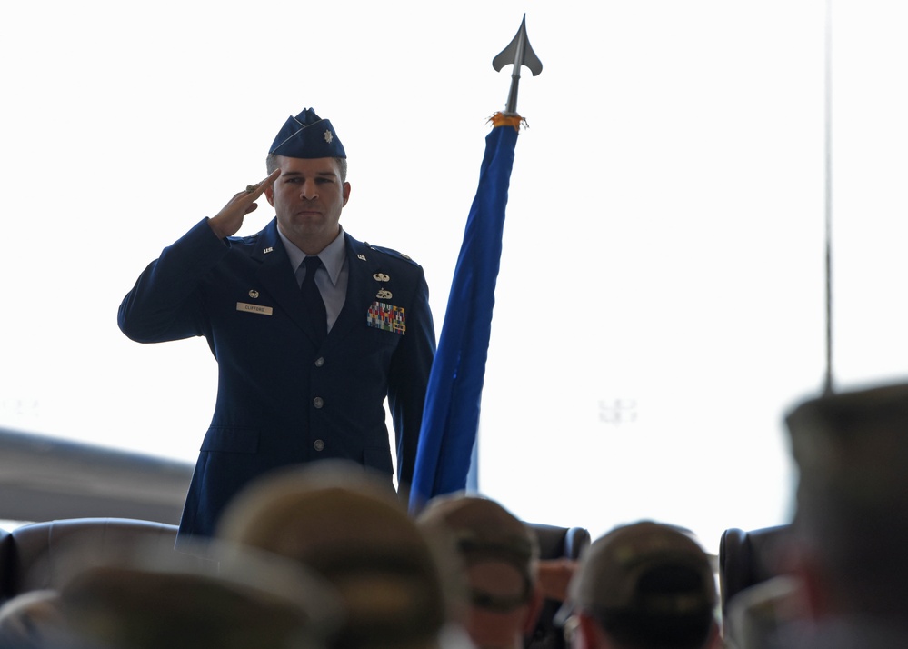 62d Aircraft Maintenance Squadron welcomes new commander