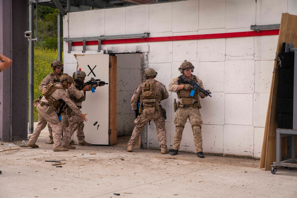 Recon Company Close Quarters Tactics Breaching