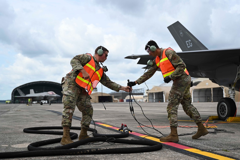 Hot Pit Refueling at Cecil Airport