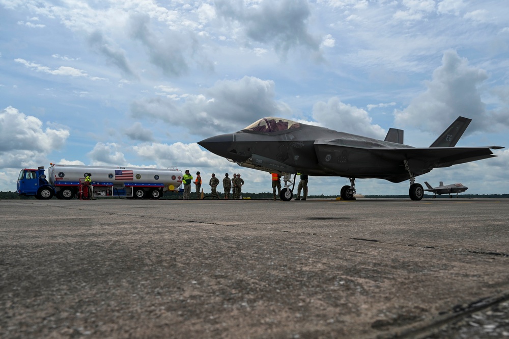 Hot Pit Refueling at Cecil Airport