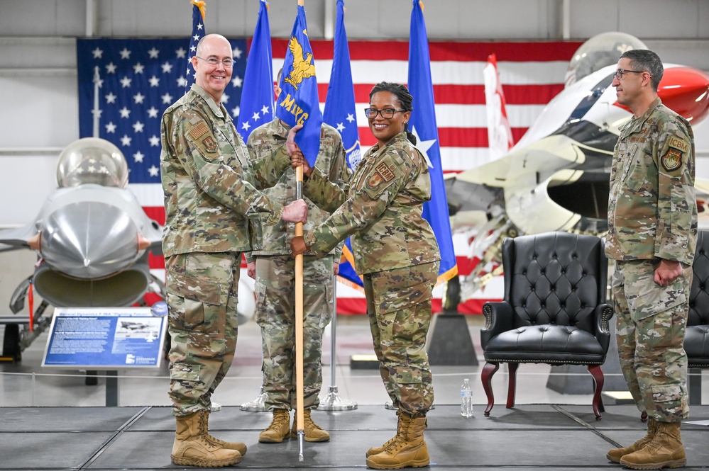 309th MMXG holds Change of Command