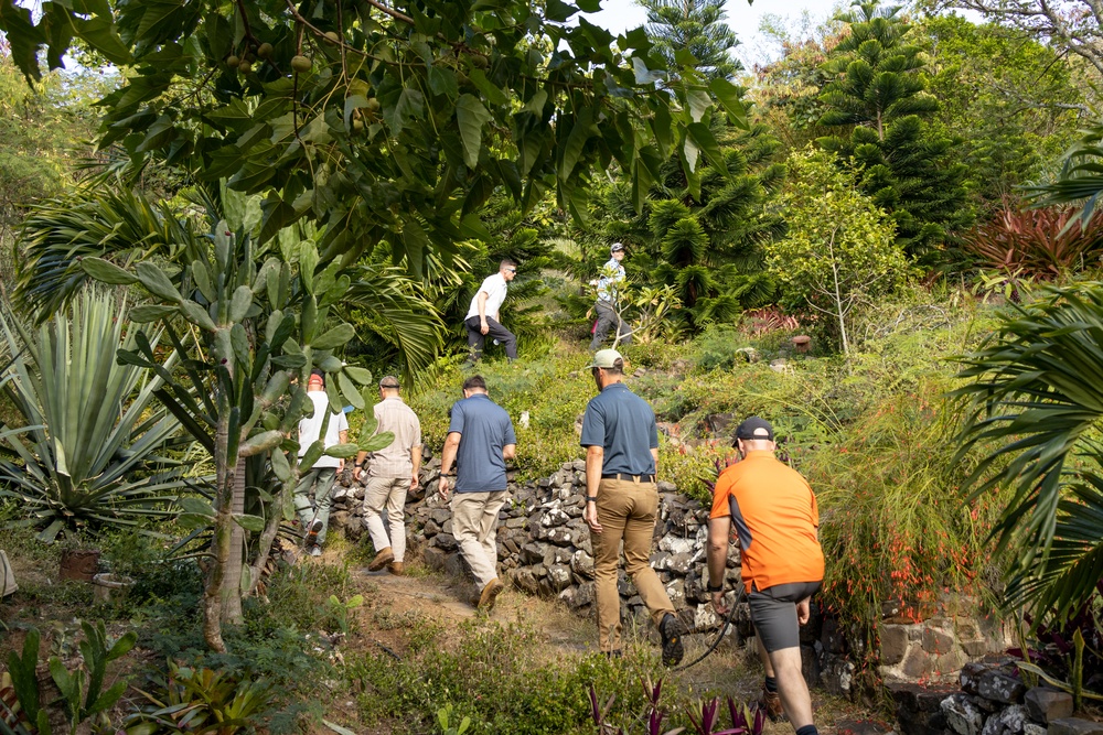 MCBH leadership and Hawaii state representatives visit MCTAB fence line project