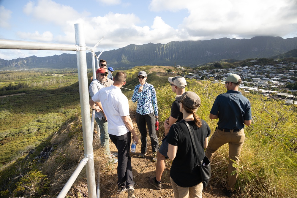 MCBH leadership and Hawaii state representatives visit MCTAB fence line project