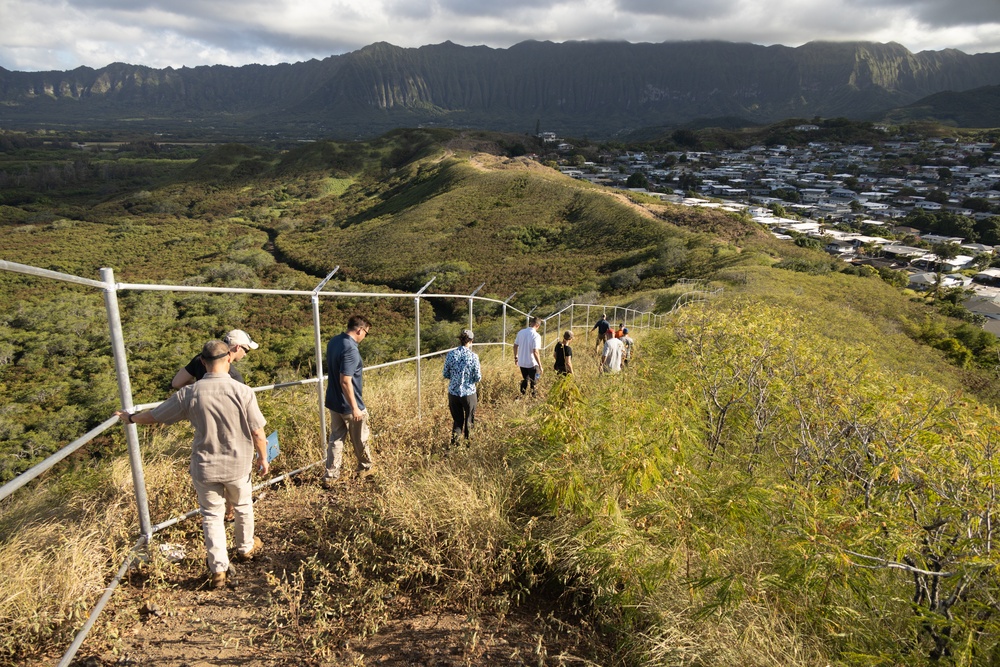 MCBH leadership and Hawaii state representatives visit MCTAB fence line project