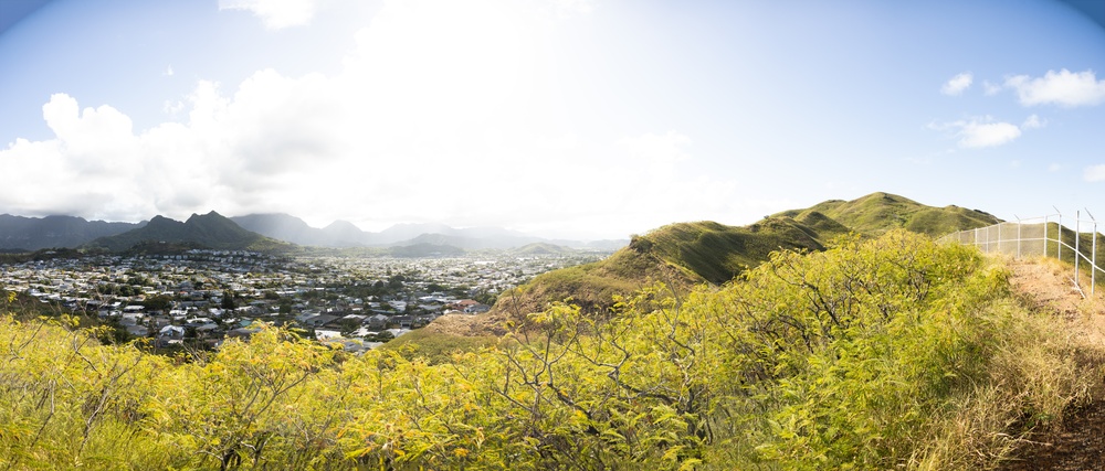 MCBH leadership and Hawaii state representatives visit MCTAB fence line project