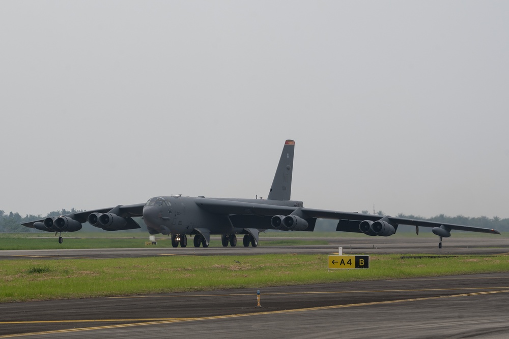 DVIDS - Images - First-ever US Air Force B-52 Flight Takes Off From ...