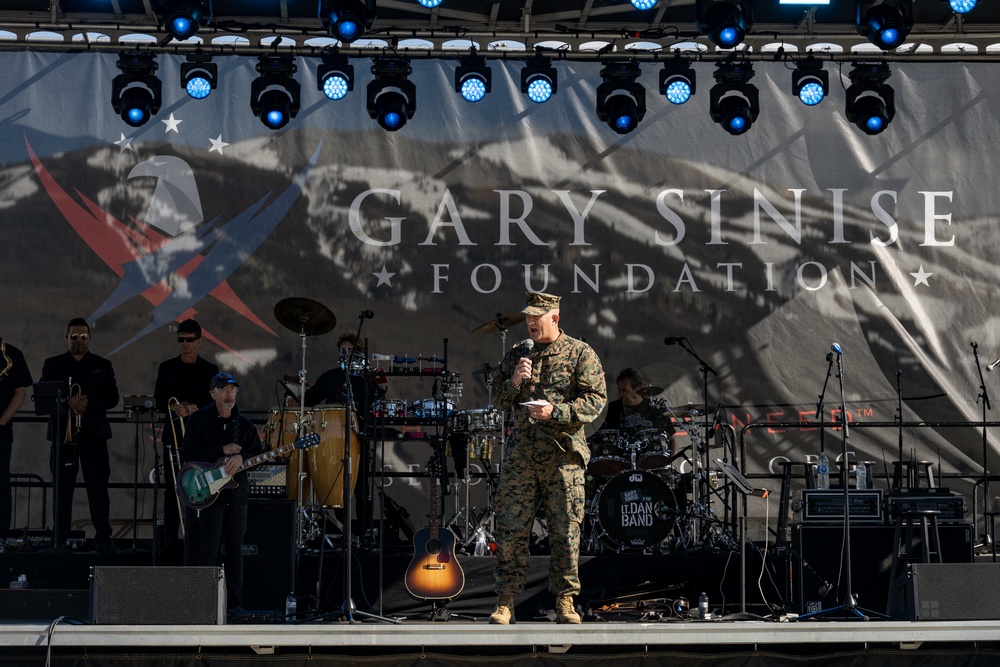 he Lt. Dan Band performs a free concert in support of service members at the Marine Corps Mountain Warfare Training Center