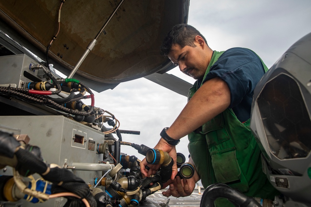 Sailors Conduct Flight Operations Aboard USS John Finn (DDG 113),  22 June