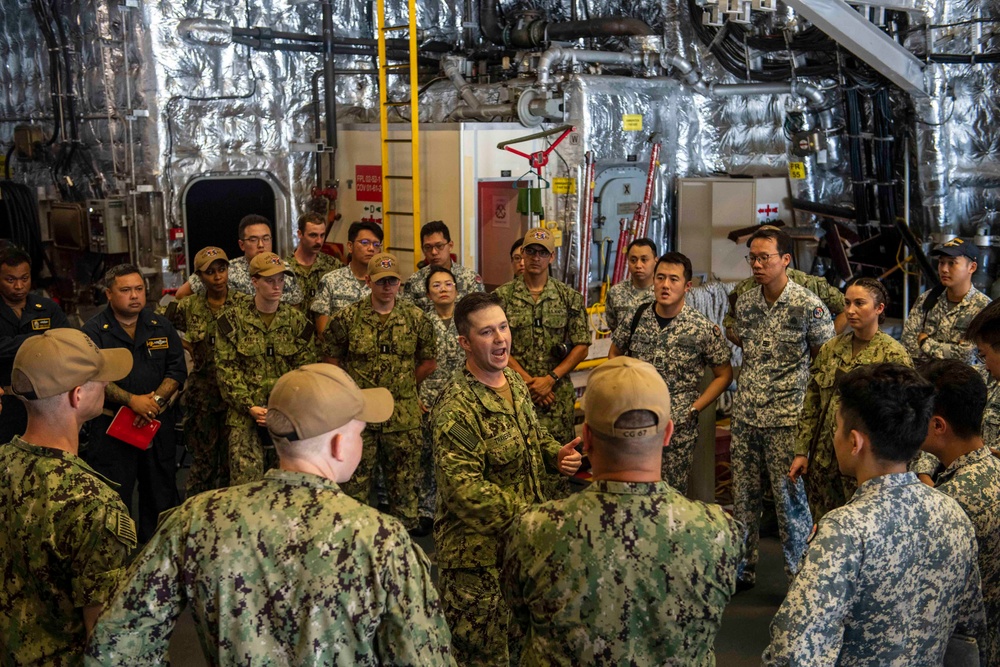 USS MANCHESTER (LCS 14) HOLDS EXERCISE PACIFIC GRIFFIN 2023 OPERATIONAL MEETING