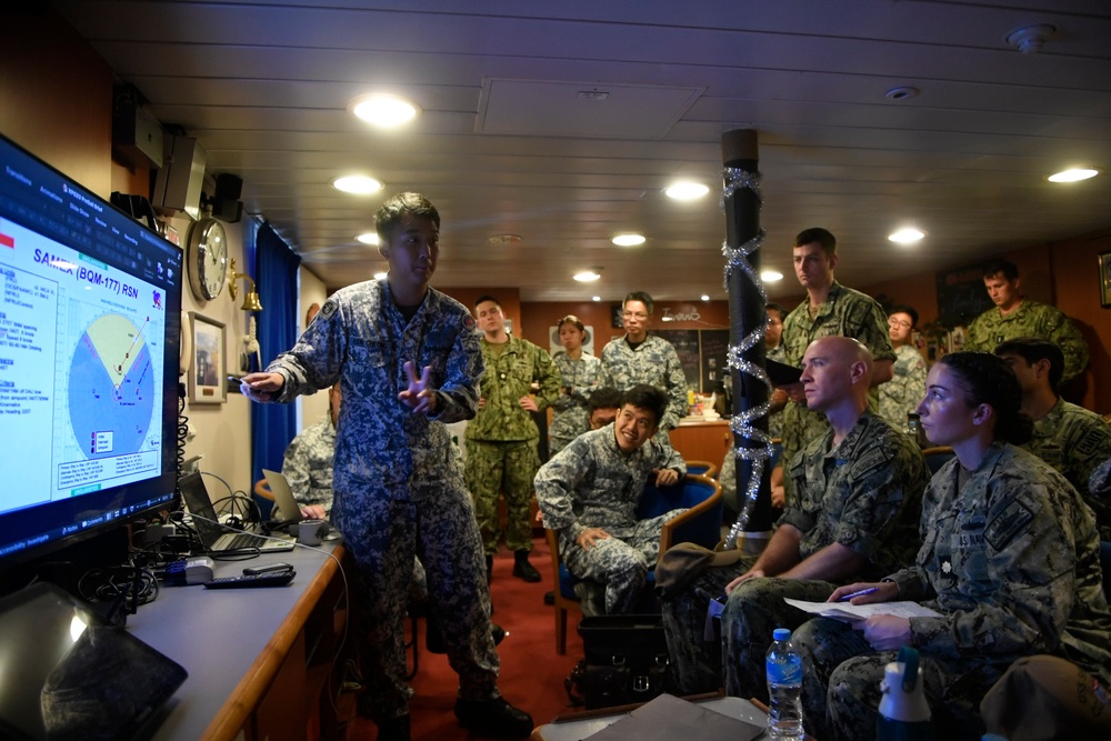 US, SINGAPORE NAVIES CONDUCT OPERATIONAL MEETING AT EXERCISE PACIFIC GRIFFIN 2023